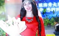 欧洲最强rapper潮水公交车上